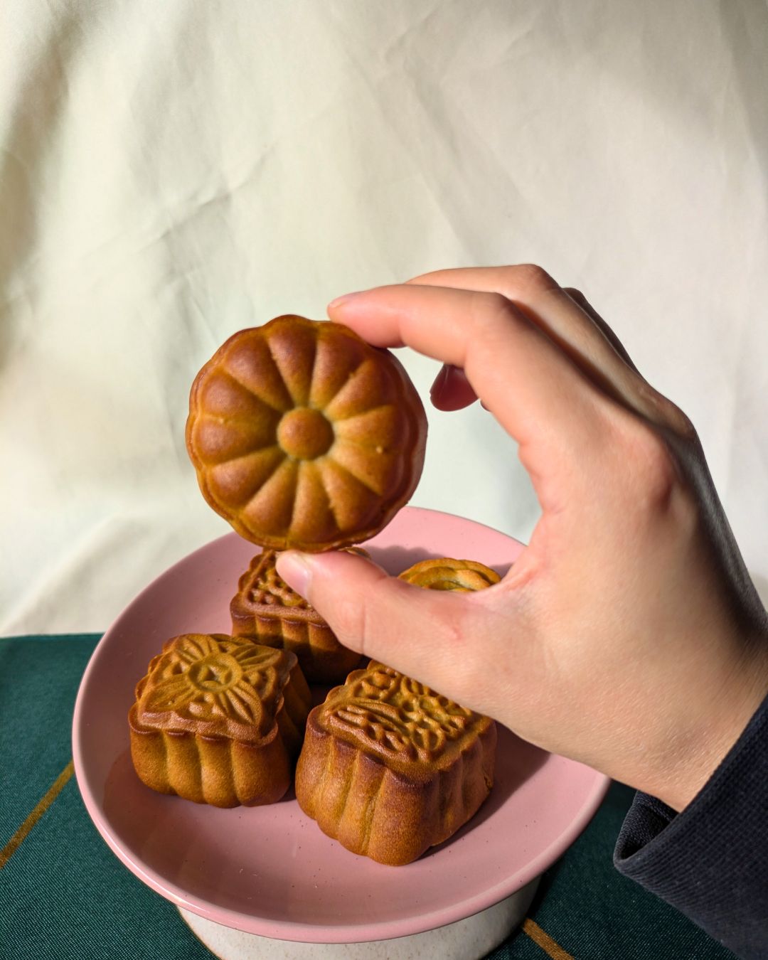 Mini Mooncake Sampler Gift Set (5 Mooncakes)