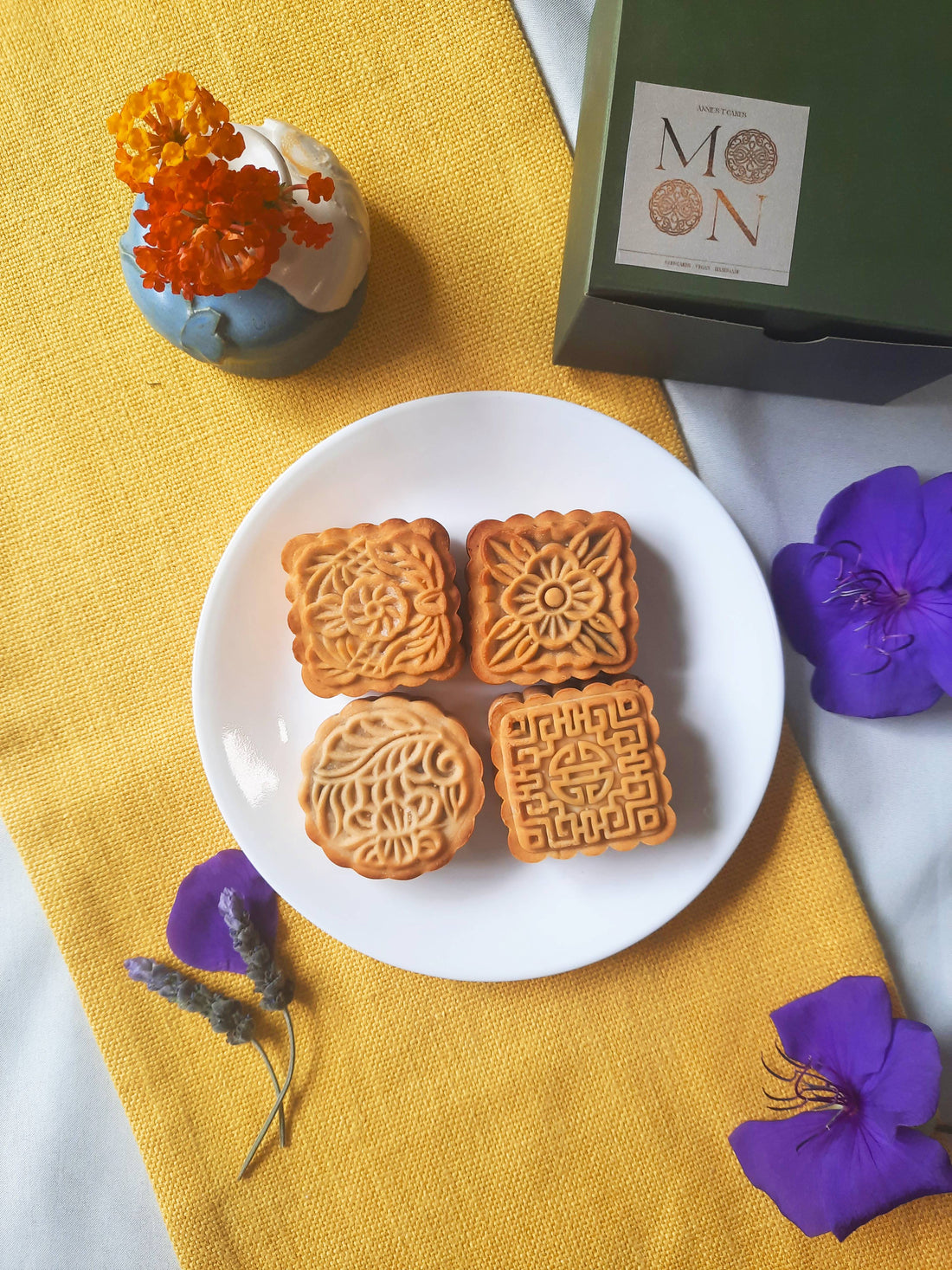 Mooncakes Rise in Modern Flavors This Mid-Autumn Season