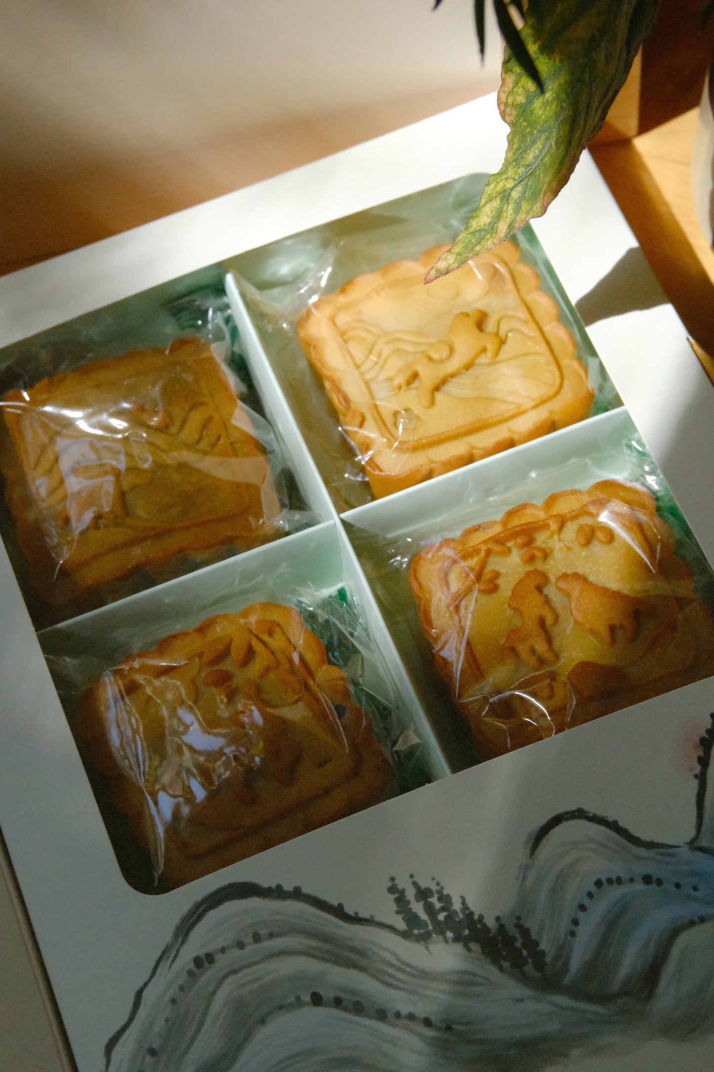 Full Size Mid Autumn Mooncake Gift Set (4 pieces) *LIMITED TIME*