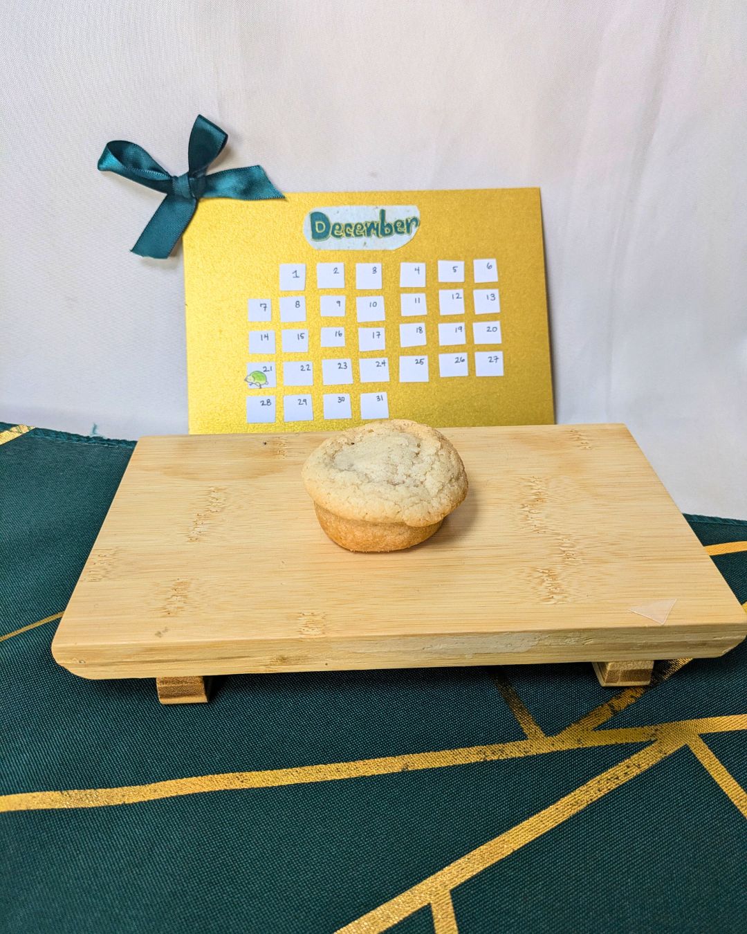 Winter Solstice Advent Calendar 2025 (8 pastries)