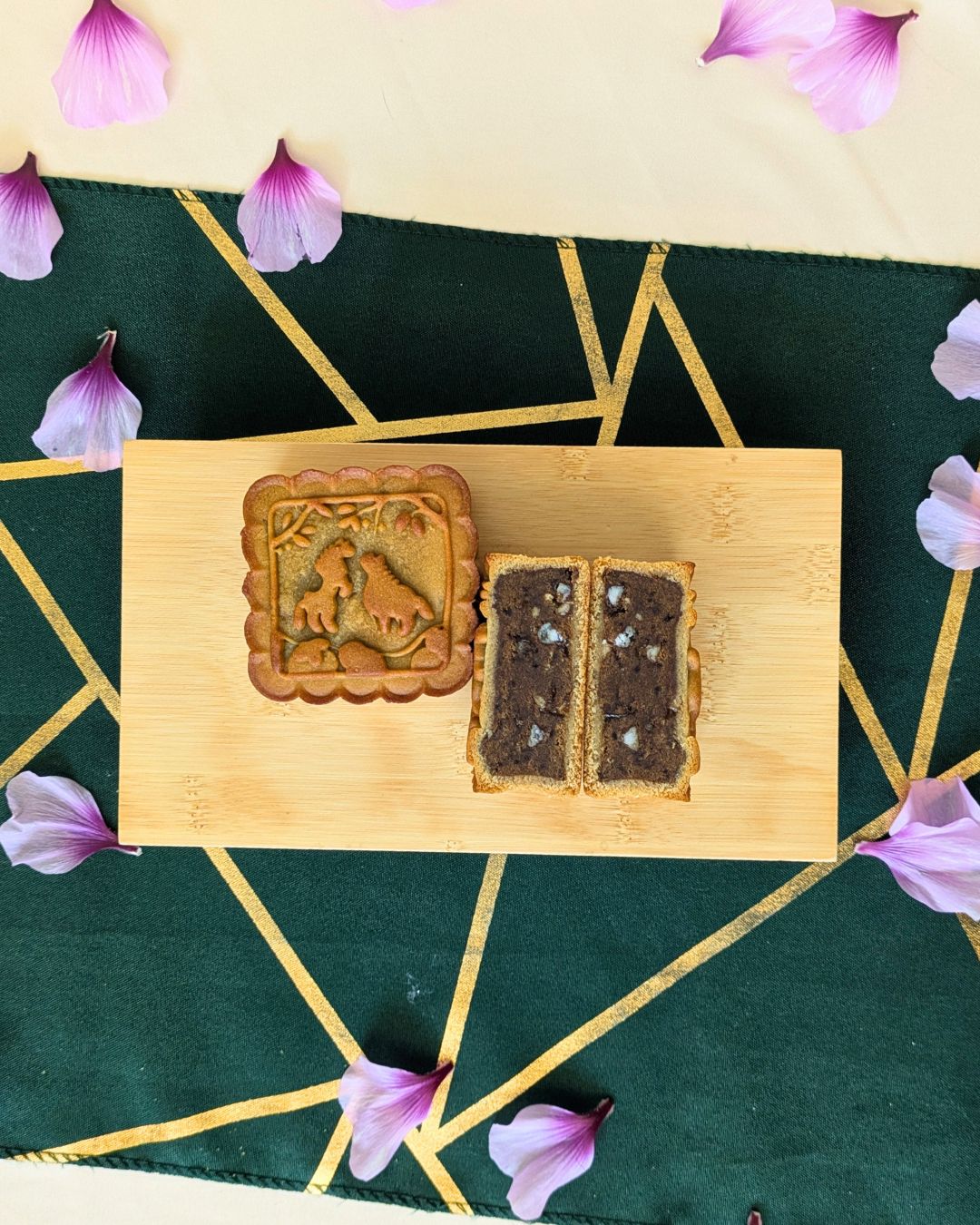 Full Size Mid Autumn Mooncake Gift Set (4 pieces) *LIMITED TIME*